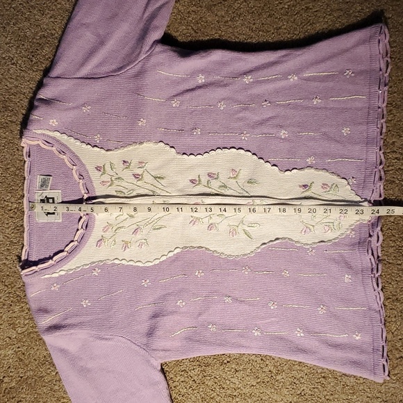 Like new! Vintage Storybook Knits 2pc rosebud sweater set - Picture 7 of 9